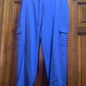 Chico’s Zenergy neema cargo crop
